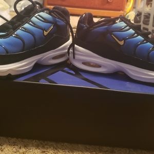 Boys Air max plus (ps) brand new